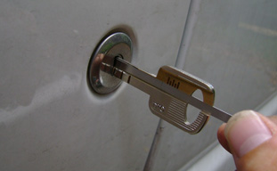 South Holland Locksmith Store South Holland, IL 708-629-3212